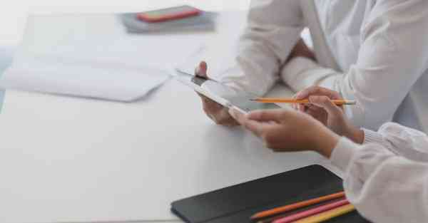 分子机器人智能清除肿瘤 清智智能机器人