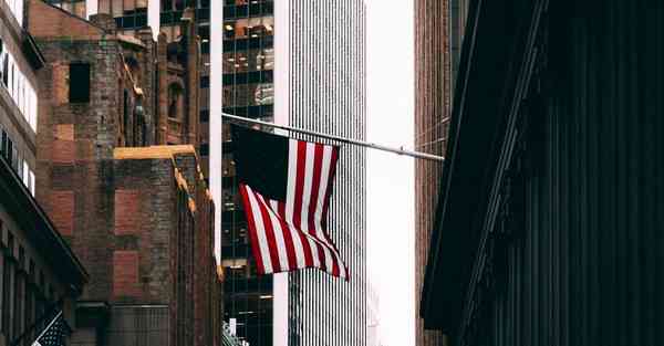 智能AGV机器人停车造价