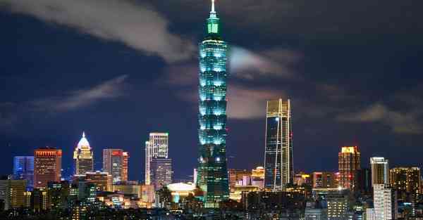 大数据中心人工智能：未来的行业趋势与挑战