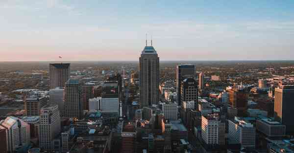 意间AI绘画家庭照（一键AI绘画网站）