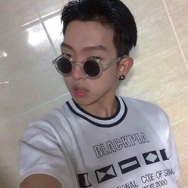 文融松英