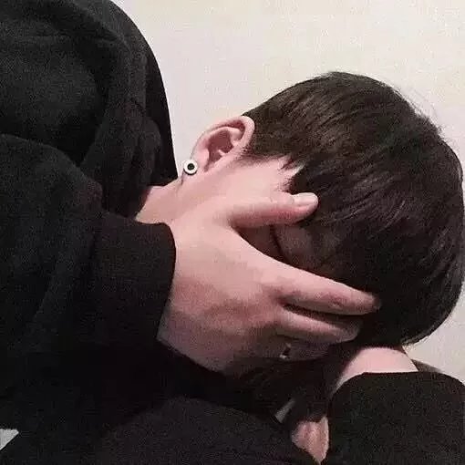 凌妍力庆